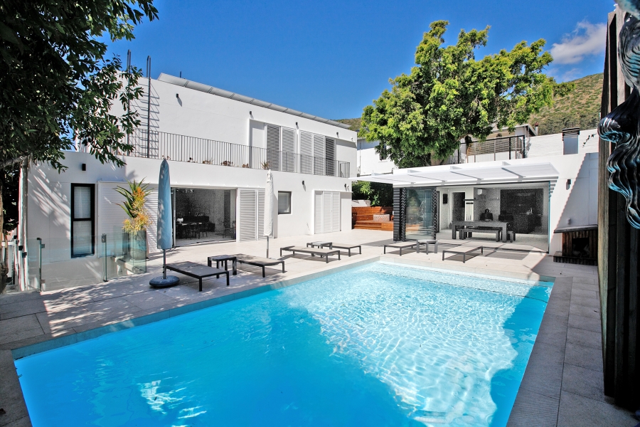 To Let 4 Bedroom Property for Rent in Fresnaye Western Cape